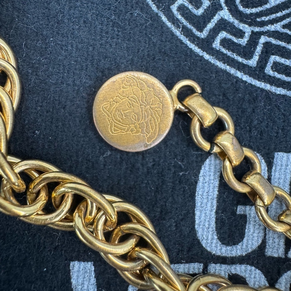 Versace  -RRRE- HRD TO FIND Gold Rope Chain Necklace with Medallions Crystals. - Picture 7 of 13